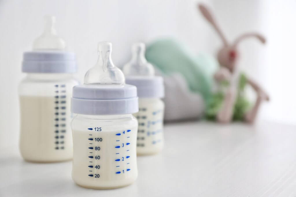 Питание ребёнка в 1 год. Молочная смесь